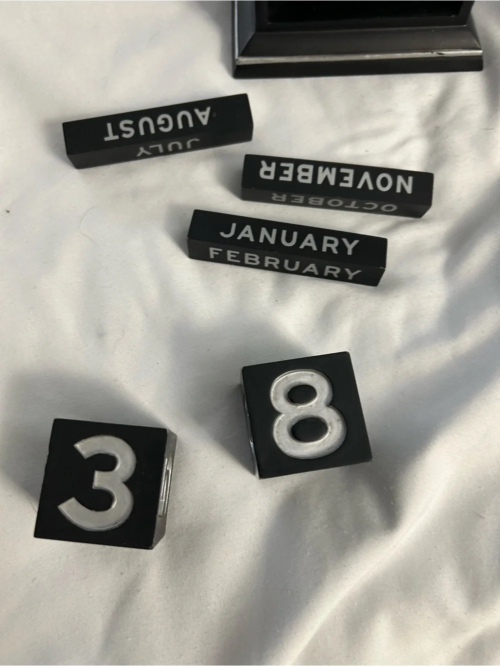 Harley-Davidson Black and Silver Perpetual Desk Calendar